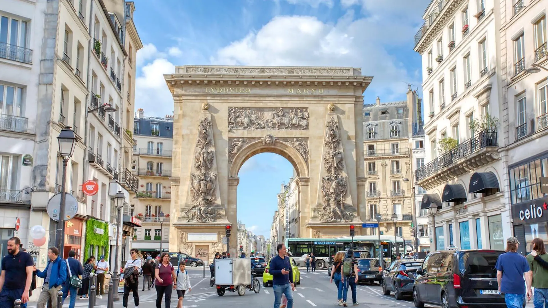 Elegant Triplex In Paris - Ideal For 10 - Aircon