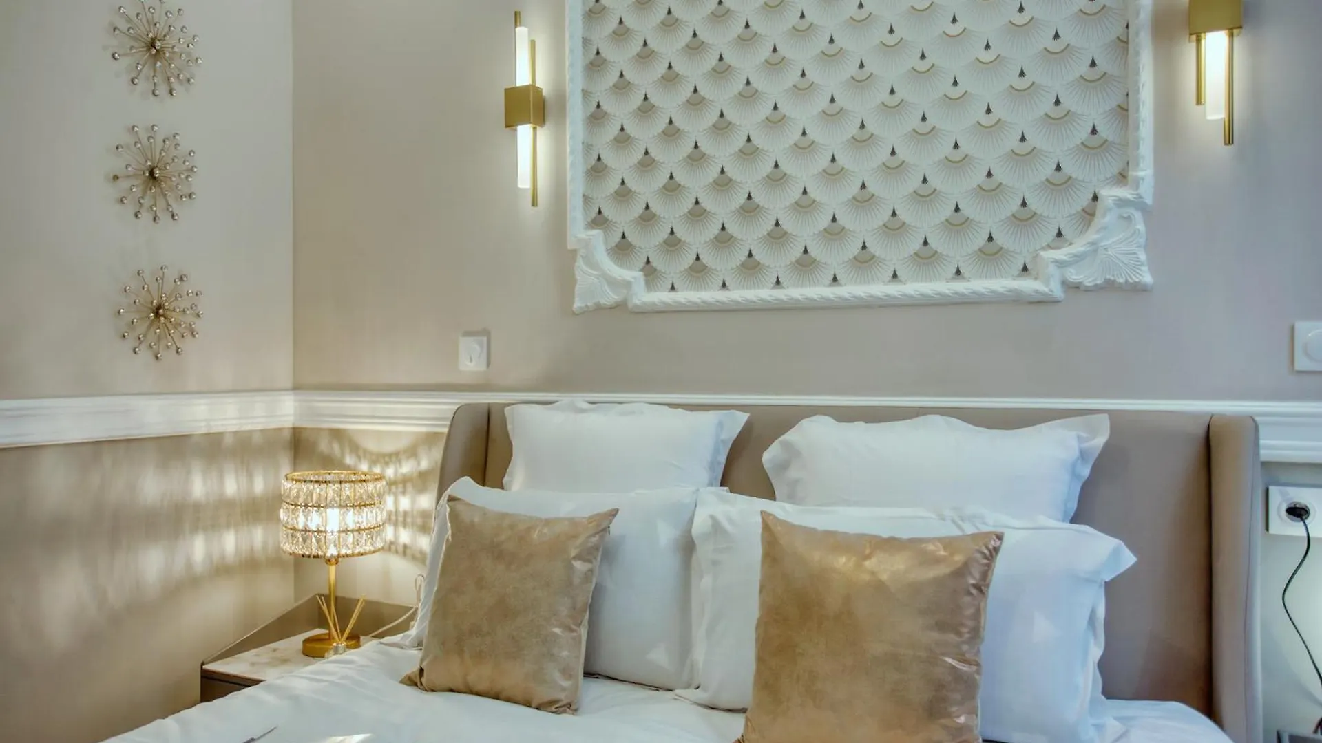 Elegant Triplex In Paris - Ideal For 10 - Aircon Appartement