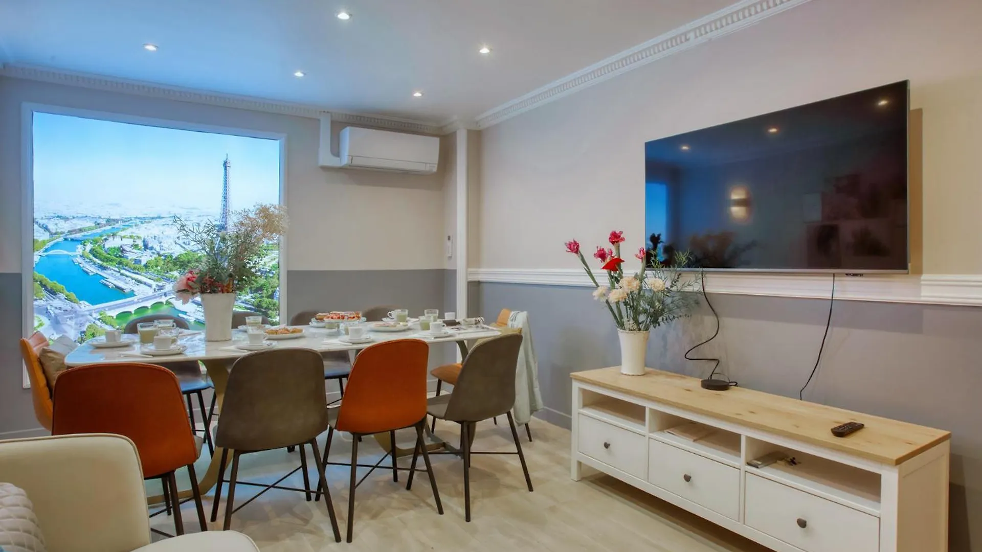 Elegant Triplex In Paris - Ideal For 10 - Aircon