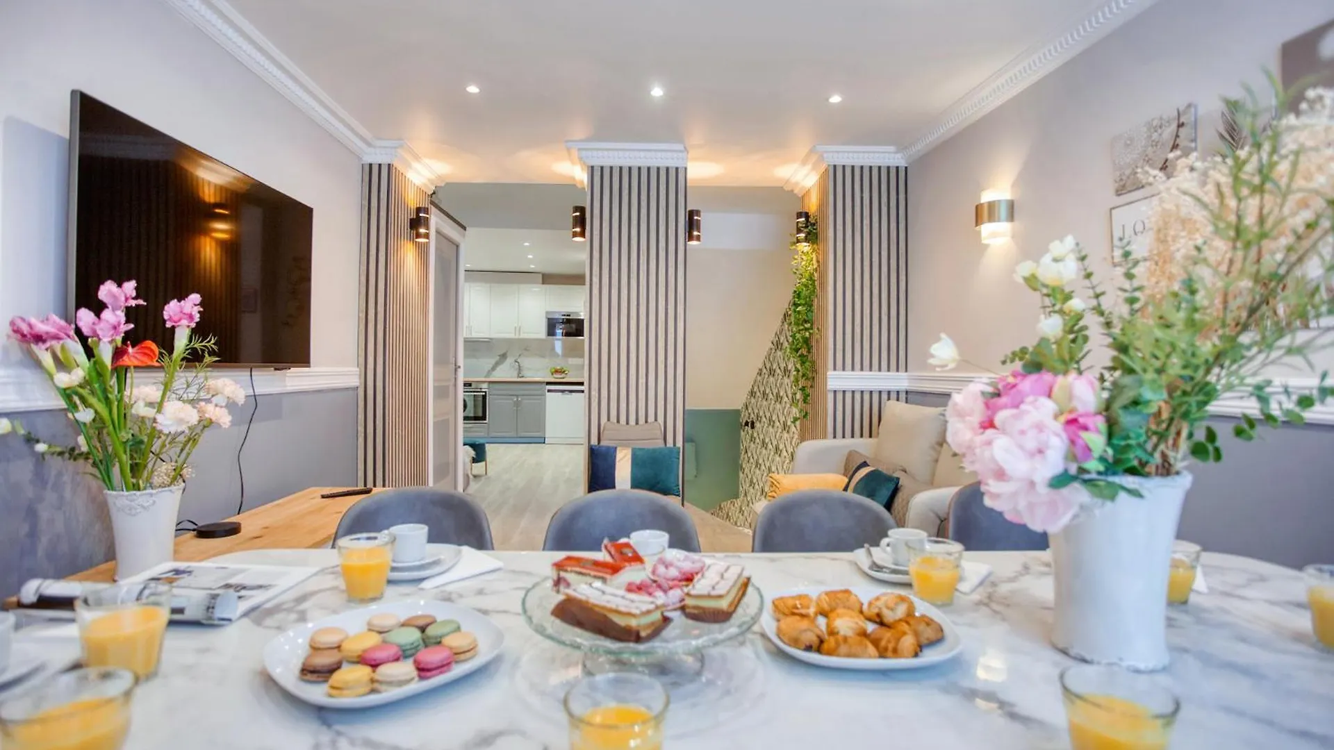 Elegant Triplex In Paris - Ideal For 10 - Aircon 0*,  Frankrijk