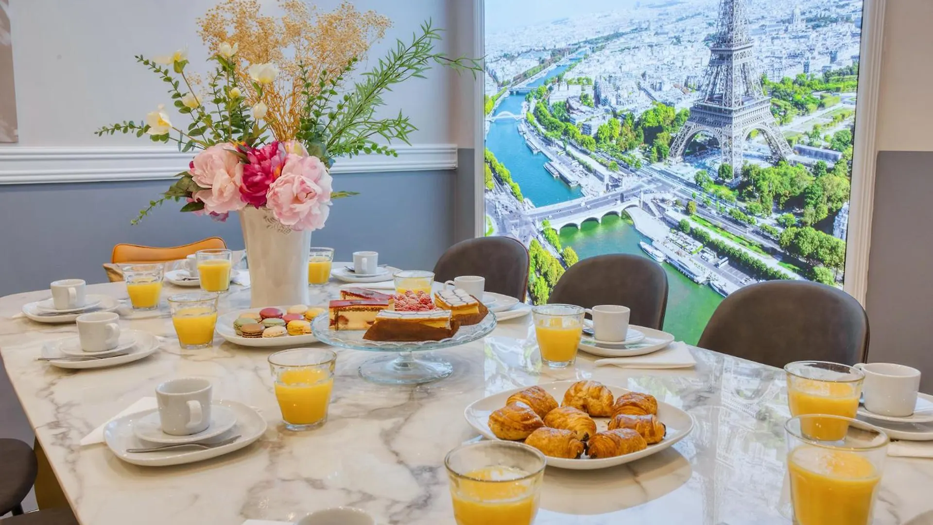 Elegant Triplex In Paris - Ideal For 10 - Aircon Appartement
