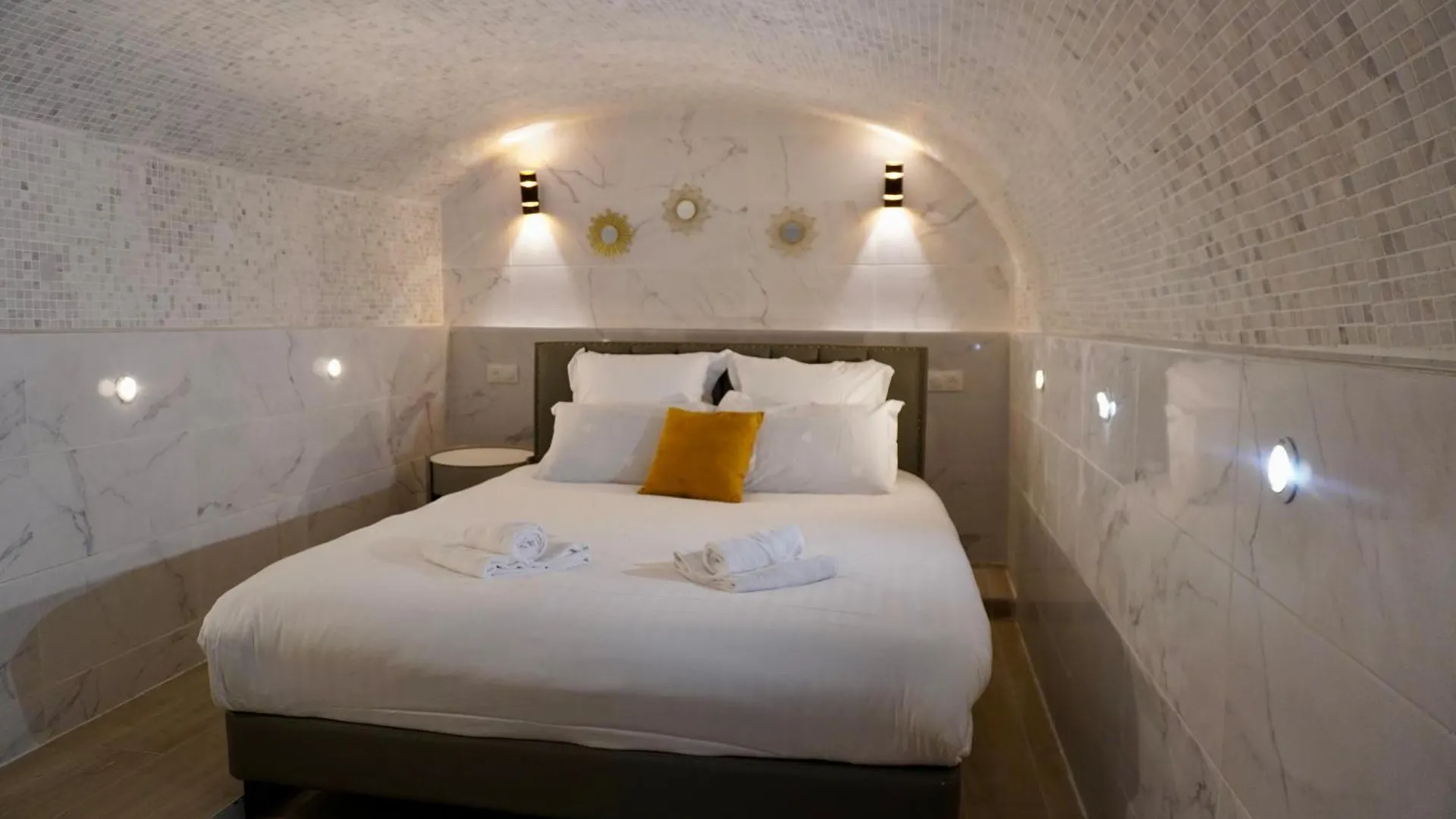 Elegant Triplex In Paris - Ideal For 10 - Aircon